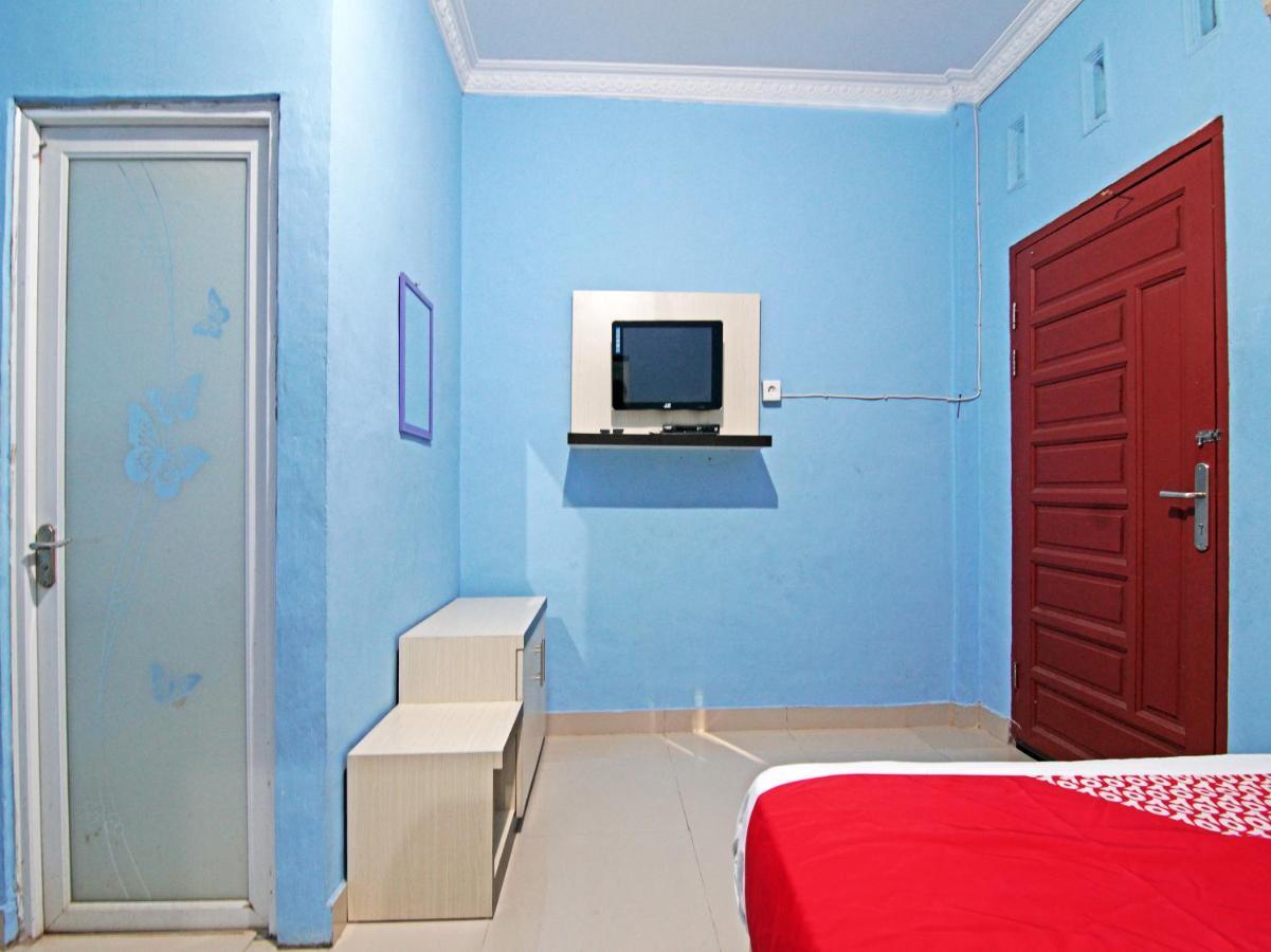 Oyo 90752 Ridho Guest House Syariah Dumai Buitenkant foto